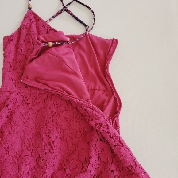 7015 * Xhilaration Lace Spaghetti Strap Mini Dress Magenta Size S - Picture 6 of 9